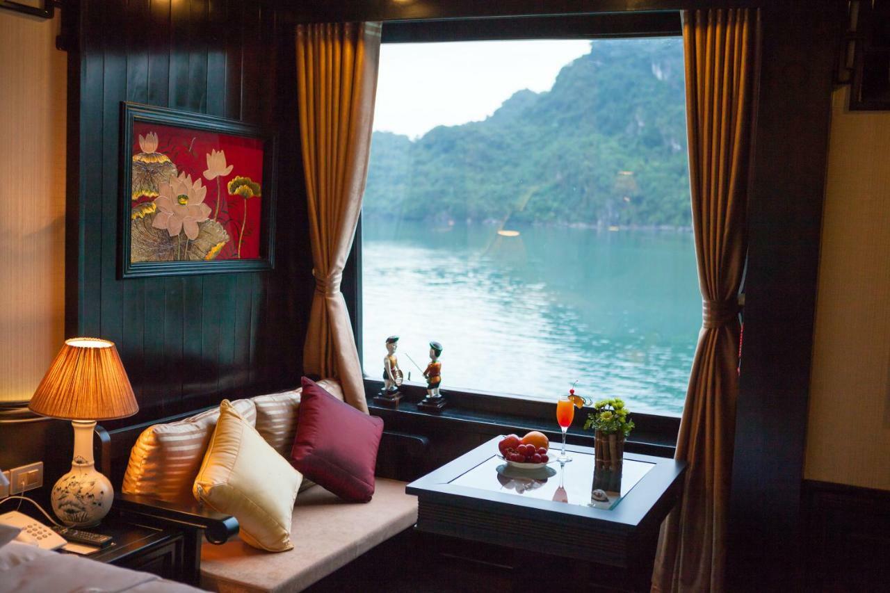 Dragon Legend Cruise Hotel ฮาลอง ภายนอก รูปภาพ